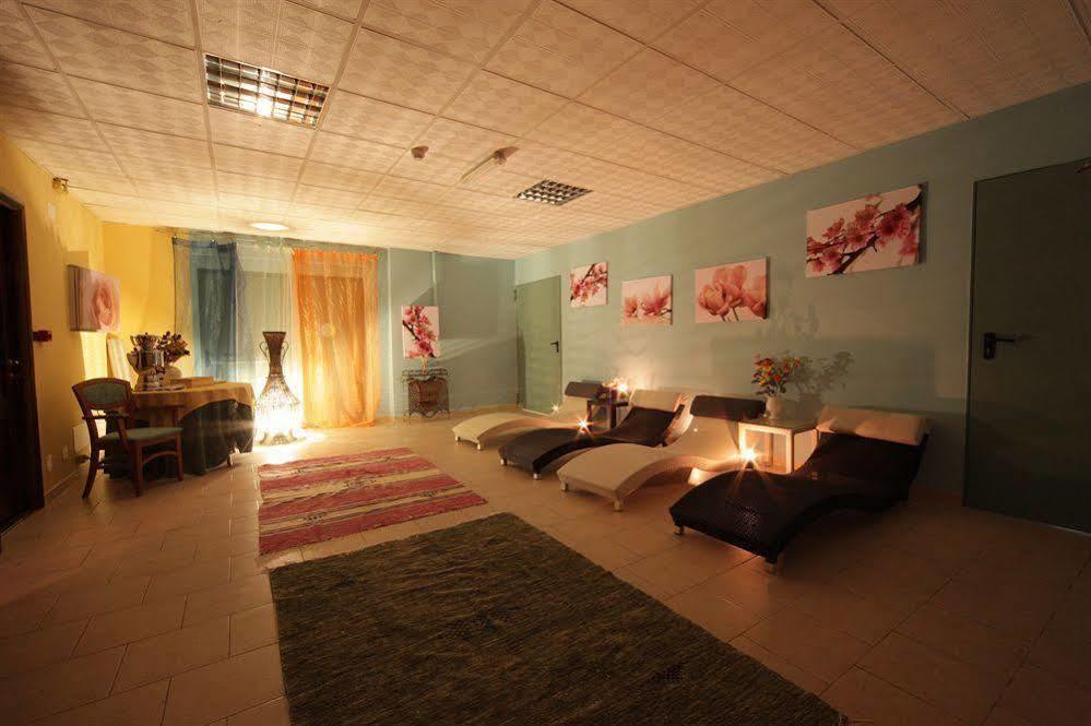 רודי גרגניקו Hotel Residence Adria מראה חיצוני תמונה