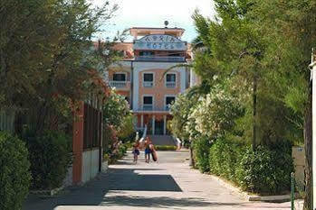 רודי גרגניקו Hotel Residence Adria מראה חיצוני תמונה