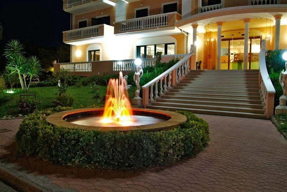 רודי גרגניקו Hotel Residence Adria מראה חיצוני תמונה